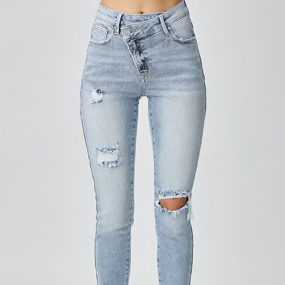 RISEN HIGH RISE CROSSOVER RELAXED SKINNY